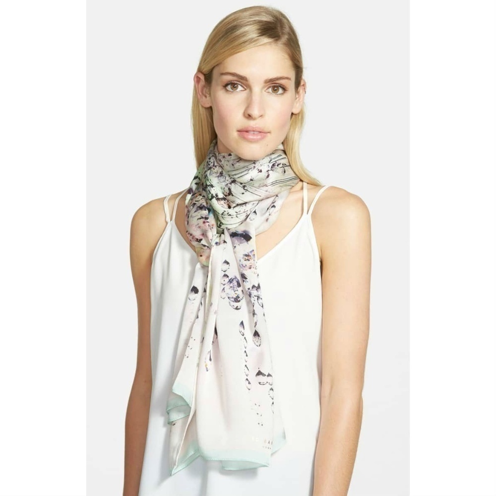 💕TED BAKER💕 100% Silk Crystal Droplets Scarf